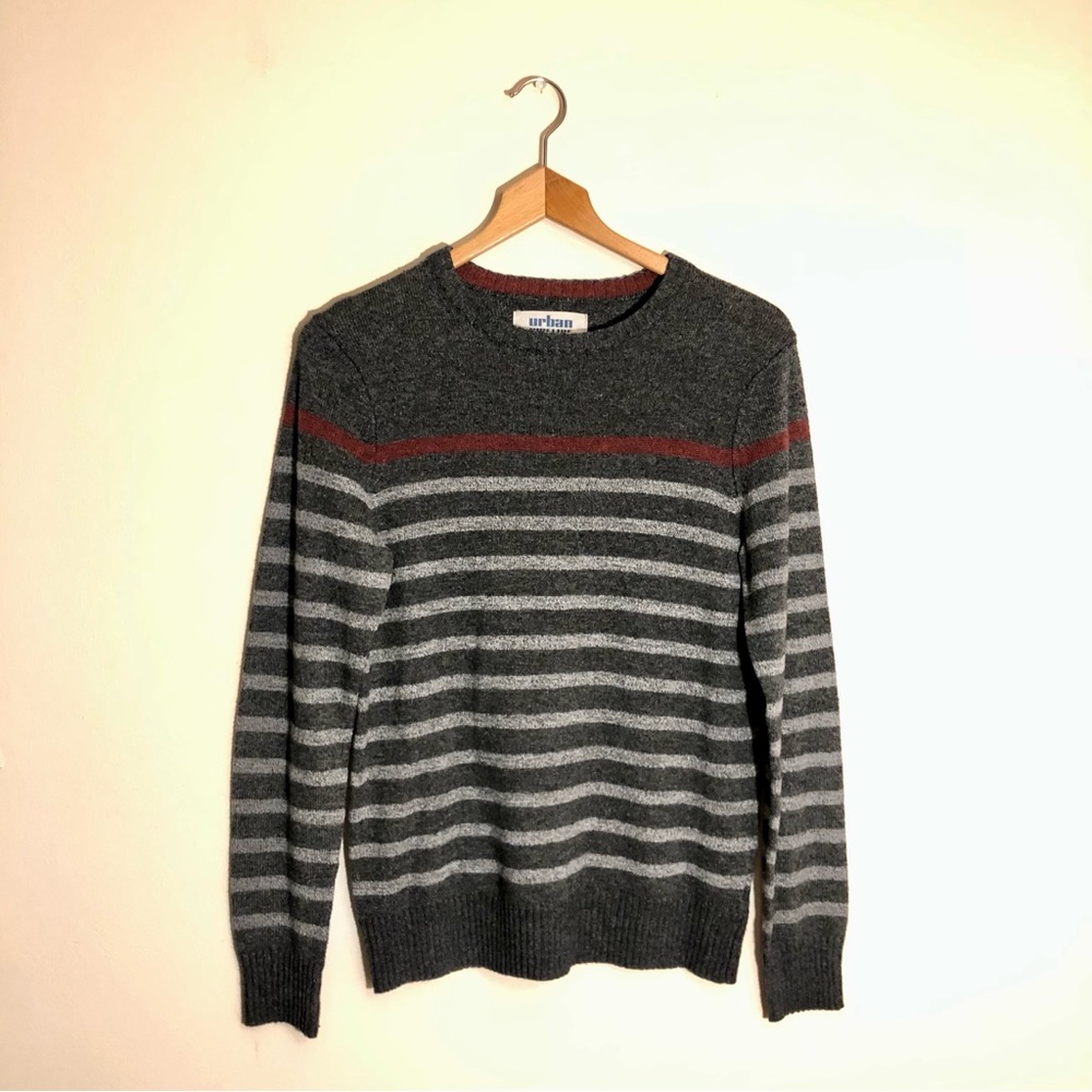 Urban Pipeline sweater Men’s small